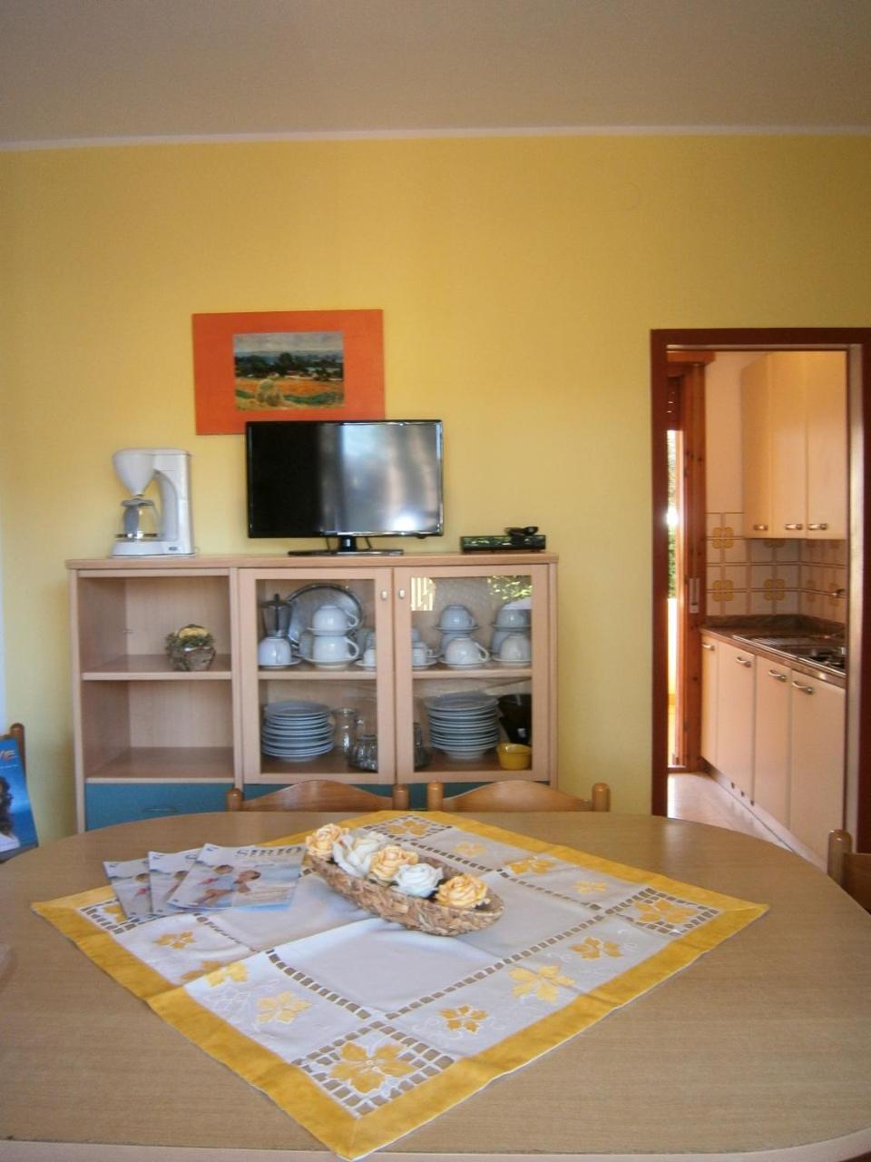 Azzurro Apartment Бибионе Екстериор снимка