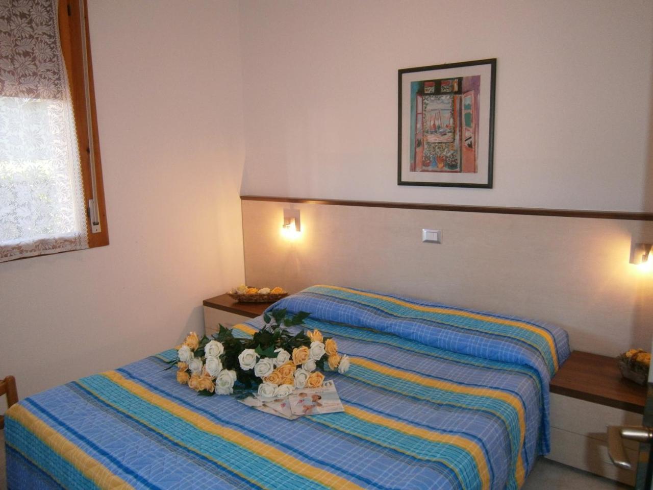 Azzurro Apartment Бибионе Екстериор снимка