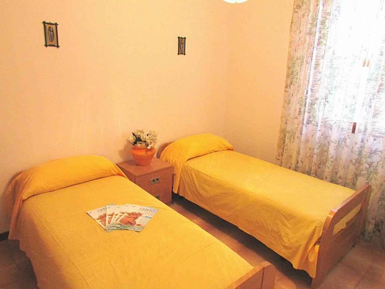 Azzurro Apartment Бибионе Екстериор снимка